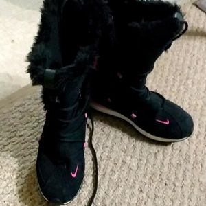 Nike boots